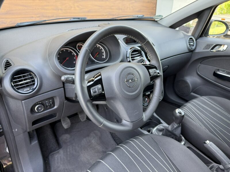 Opel Corsa 10r. 1.2 benzyna 70KM z Niemiec bezwypadkowa tempomat D (2006-2014)