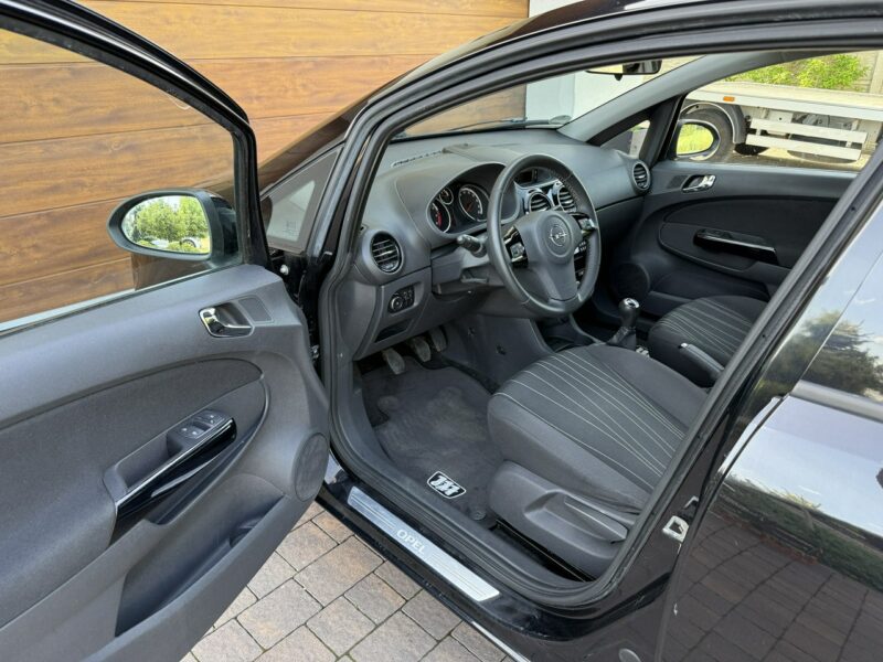 Opel Corsa 10r. 1.2 benzyna 70KM z Niemiec bezwypadkowa tempomat D (2006-2014)