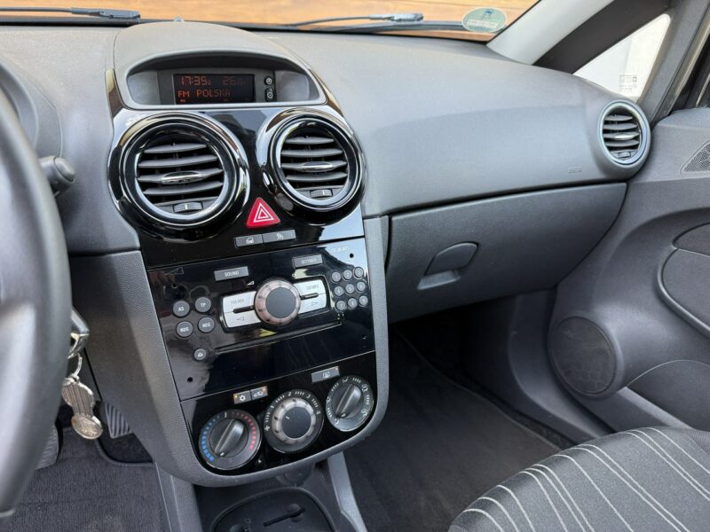Opel Corsa 10r. 1.2 benzyna 70KM z Niemiec bezwypadkowa tempomat D (2006-2014)