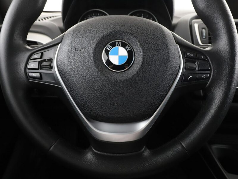 BMW 116 116d Advantage Automat Klimatyzacja Tempomat Czujnik Deszczu PDC LED F20 (2011-)