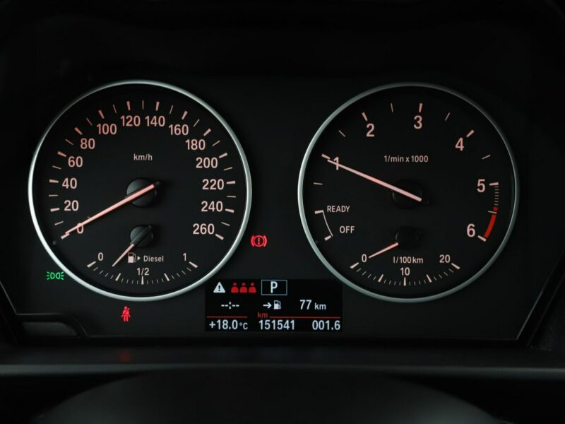 BMW 116 116d Advantage Automat Klimatyzacja Tempomat Czujnik Deszczu PDC LED F20 (2011-)
