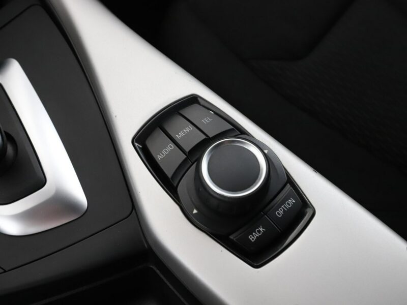 BMW 116 116d Advantage Automat Klimatyzacja Tempomat Czujnik Deszczu PDC LED F20 (2011-)