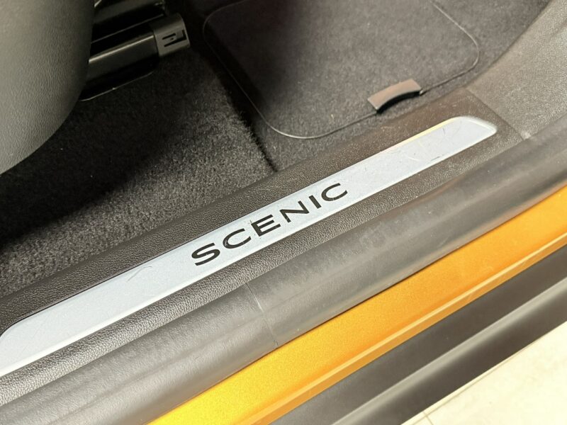 Renault Scenic 1.6 dCi 130KM * INTENS * Full LED * Panorama * HeadUp *PDC*360*BOSE IV (2016-)