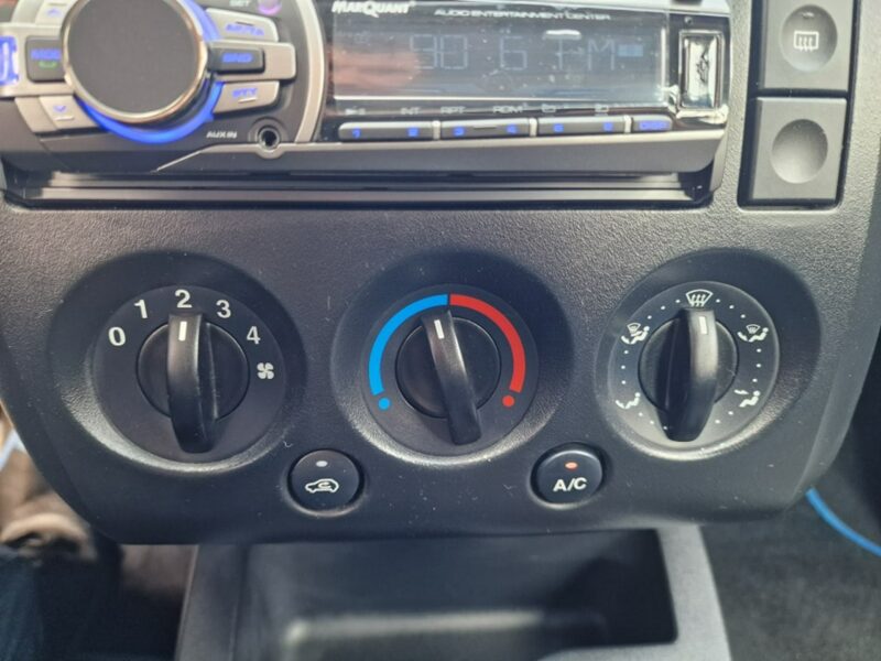 Ford Fiesta 1.3 Benzyna 60 KM, Klimatyzacja, Bluetooth, Isofix, AUX, USB, Metalik Mk6 (2002-2008)