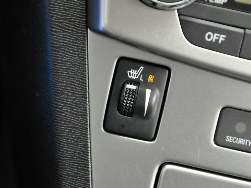Toyota Avensis 1,8VVTi 147KM SollPlus/Navi/Alkantara/Kamera/Alufelgi/Ledy/Serwis III (2009-)
