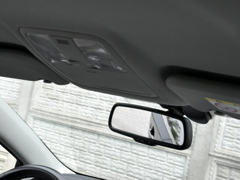 Toyota Avensis 1,8VVTi 147KM SollPlus/Navi/Alkantara/Kamera/Alufelgi/Ledy/Serwis III (2009-)
