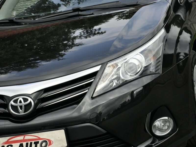 Toyota Avensis 1,8VVTi 147KM SollPlus/Navi/Alkantara/Kamera/Alufelgi/Ledy/Serwis III (2009-)