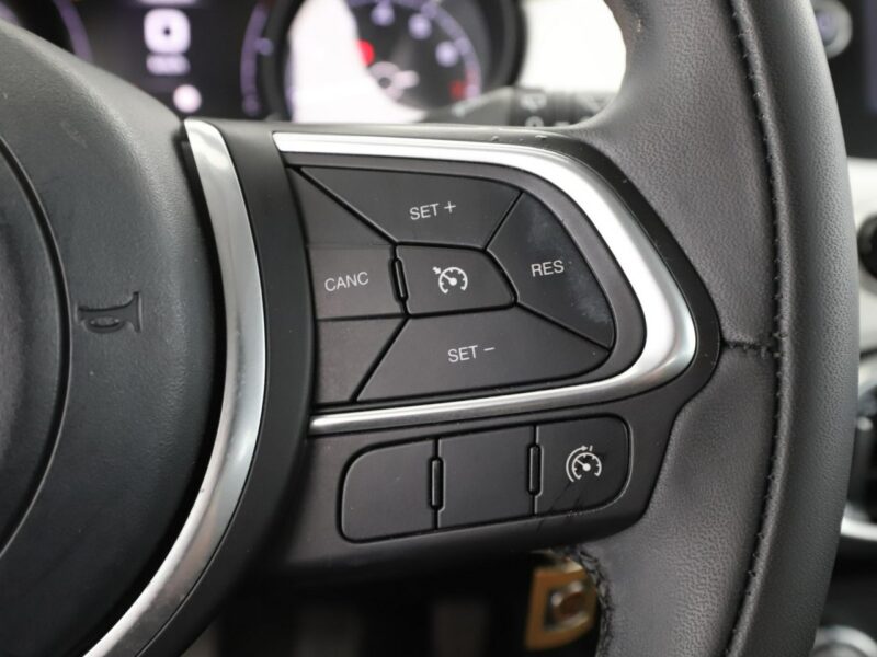 Fiat 500x City Cross kamera Bluetooth tempomat