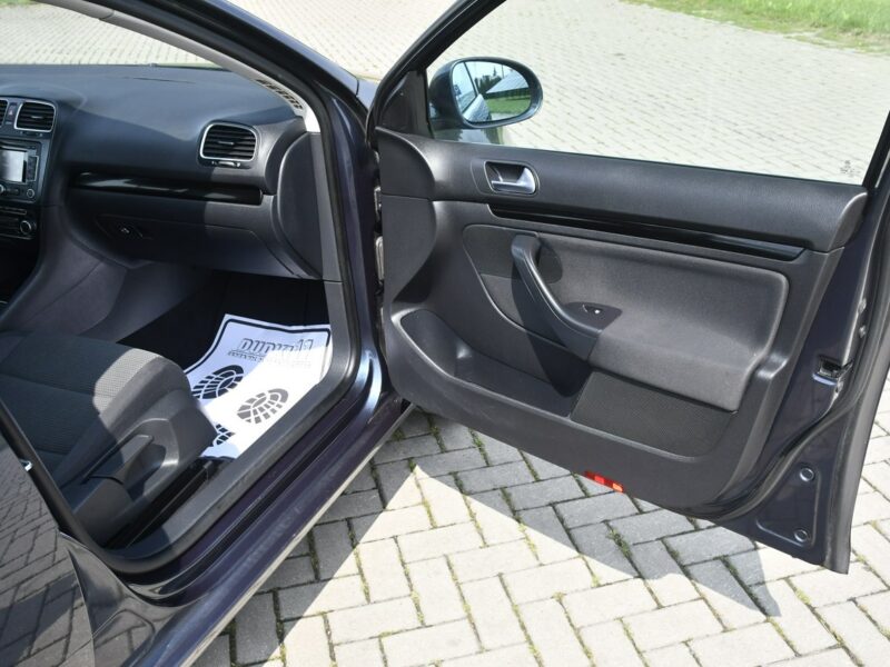 Volkswagen Golf 1,2Turbo benz. Navigacja.Kliamtr 2 str.Hak.Tempomat.Alu.kredyt.OKAZJA VI (2008-2012)