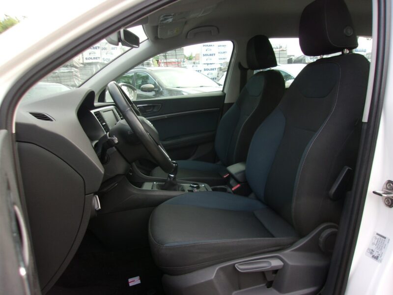 Seat Ateca Klimatronic 2-strefowy, PDC, Kamera cofania, Nawgiacja