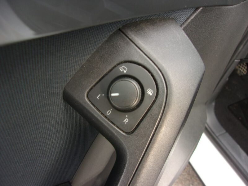 Seat Ateca Klimatronic 2-strefowy, PDC, Kamera cofania, Nawgiacja