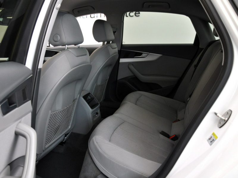 Audi A4 35TFSI 150KM Stronic S-line Virtual B&O Tempomat B9 (2015-)