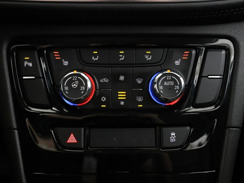 Opel Mokka Innovation automat skóra navi kamera grzane fotele +kier. klima-auto t I (2012-2019)