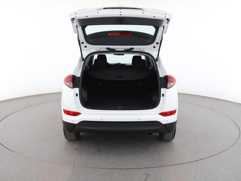 Hyundai Tucson navi klima czujniki parkowania grzane fotele III (2015-2020)