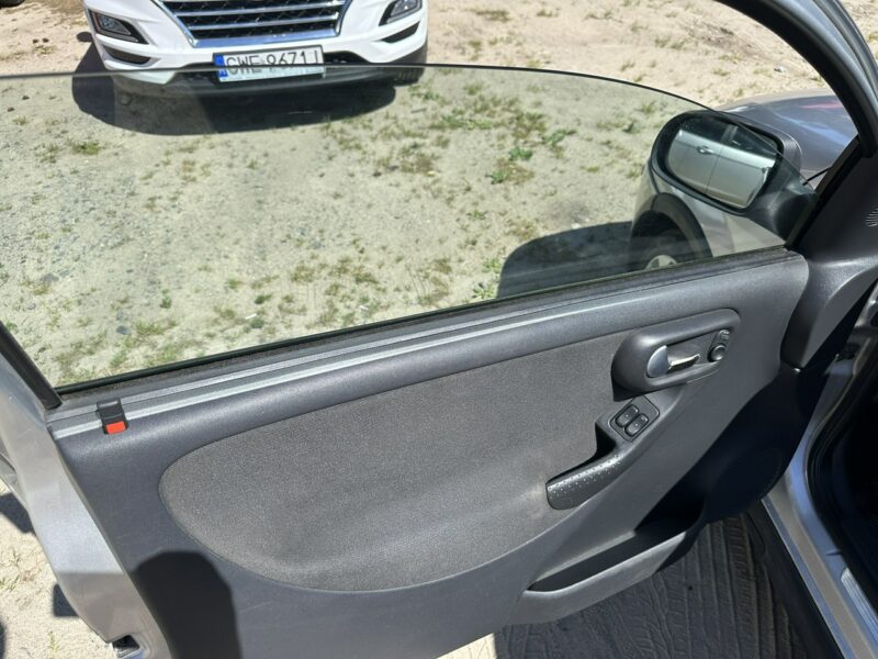 Opel Corsa Automat, klimatronik, benzyna 1,2 podgrz. fotele, isofix, zadbany C (2000-2006)