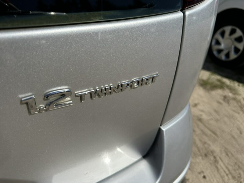 Opel Corsa Automat, klimatronik, benzyna 1,2 podgrz. fotele, isofix, zadbany C (2000-2006)