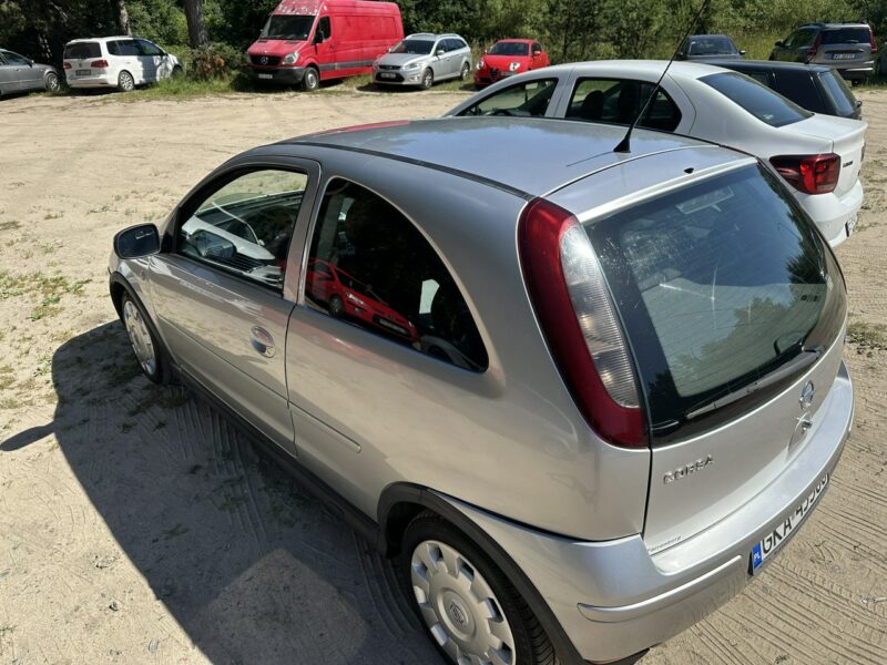 Opel Corsa Automat, klimatronik, benzyna 1,2 podgrz. fotele, isofix, zadbany C (2000-2006)