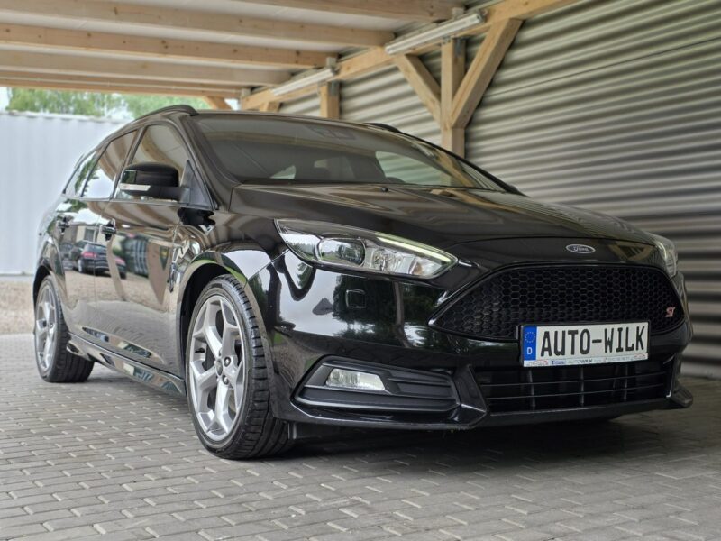 Ford Focus 2.0 ST Turnier 250 KM Mk3 (2010-2018)
