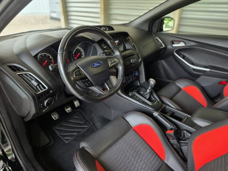 Ford Focus 2.0 ST Turnier 250 KM Mk3 (2010-2018)