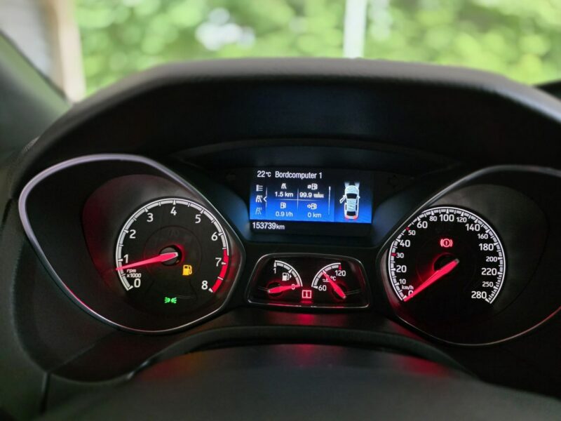 Ford Focus 2.0 ST Turnier 250 KM Mk3 (2010-2018)