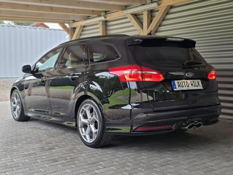 Ford Focus 2.0 ST Turnier 250 KM Mk3 (2010-2018)