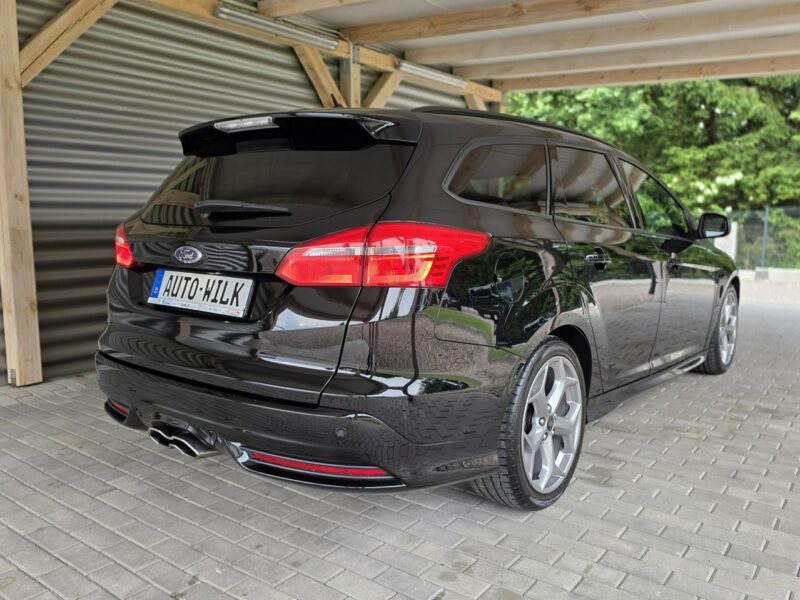 Ford Focus 2.0 ST Turnier 250 KM Mk3 (2010-2018)