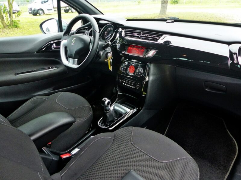 Citroen DS3 1.6 HDI*SoChic*Climatronic*Pełna Elektryka*Welury*Bezwypadek*ZOBACZ!!!