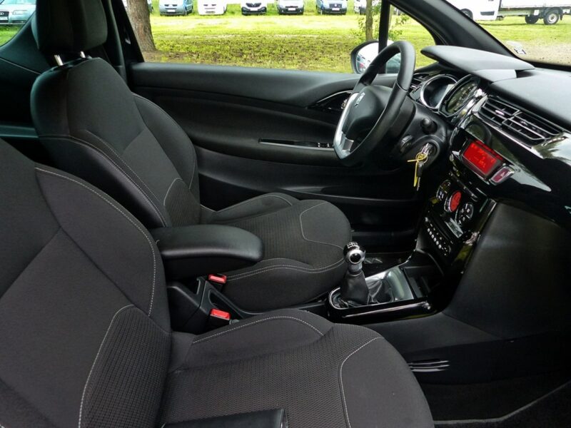 Citroen DS3 1.6 HDI*SoChic*Climatronic*Pełna Elektryka*Welury*Bezwypadek*ZOBACZ!!!