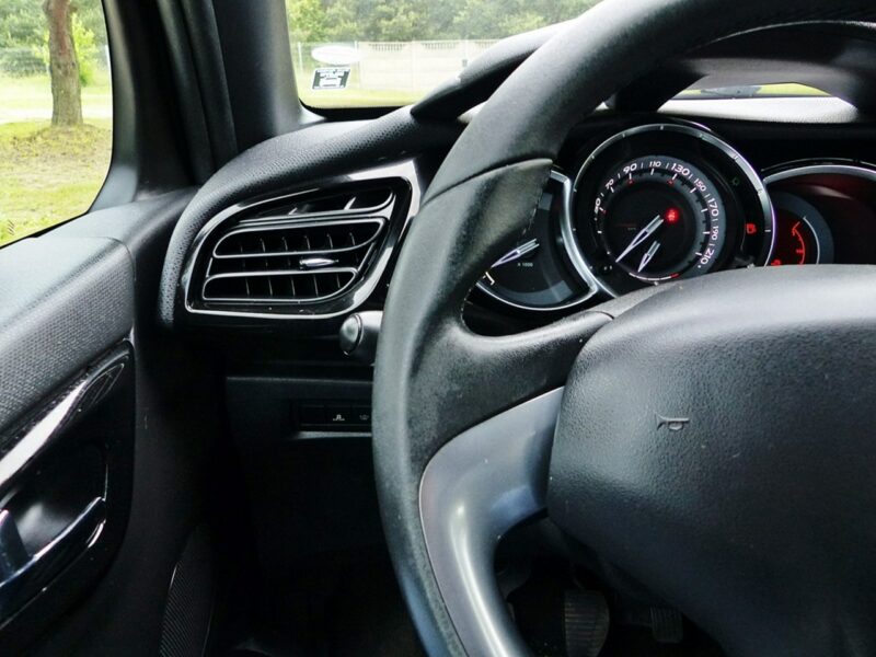 Citroen DS3 1.6 HDI*SoChic*Climatronic*Pełna Elektryka*Welury*Bezwypadek*ZOBACZ!!!
