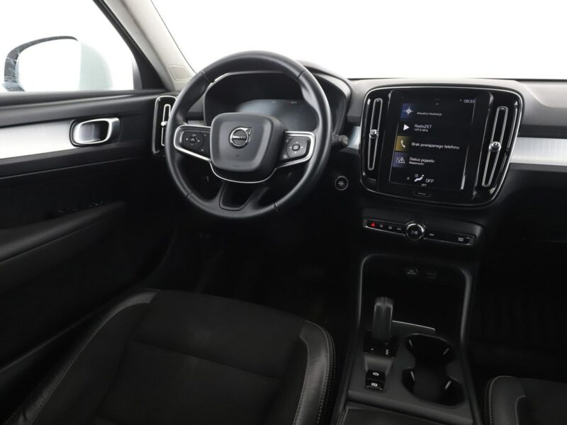 Volvo XC 40 FV23% Business Plus automat 4x4 navi PDC-kamera LED tempomat