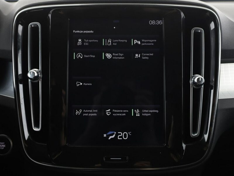 Volvo XC 40 FV23% Business Plus automat 4x4 navi PDC-kamera LED tempomat