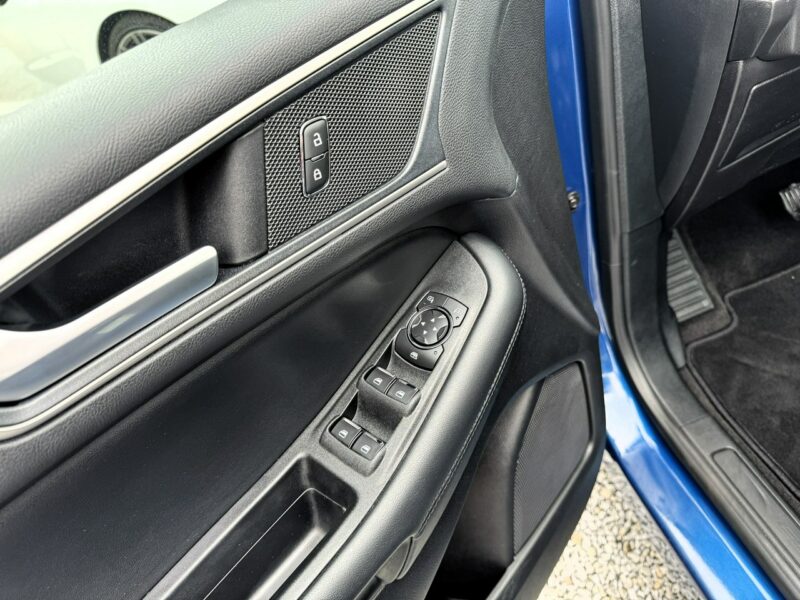 Ford EDGE 4x4, Hak, LED, Klapa El. otwierana klapa, System Europa, Skórzna tapic