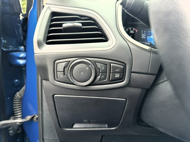 Ford EDGE 4x4, Hak, LED, Klapa El. otwierana klapa, System Europa, Skórzna tapic