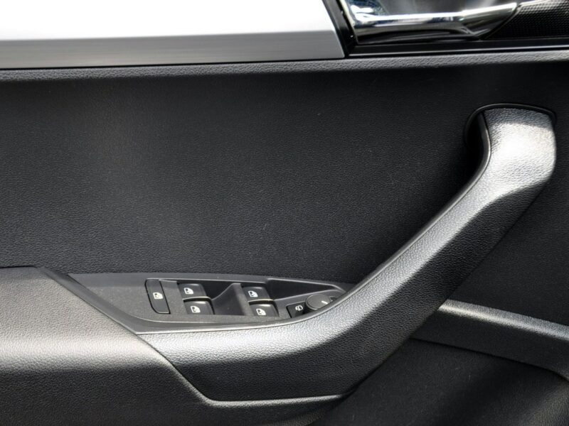 Škoda Karoq 2.0TDI(150KM)*4x4*Led*Navi*Kamera*Klimatronik*Reling*Welur*Alu17"ASO
