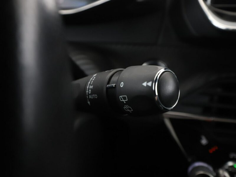 Peugeot 2008 GT-Line virtual navi kamera grzane fotele półskóra FullLED tempomat II (2019-)