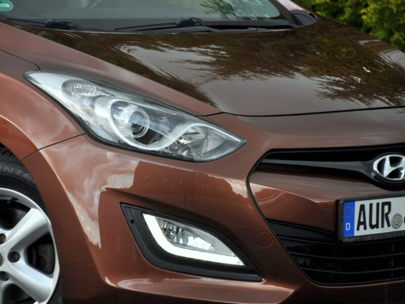 Hyundai i30 1.4i(99KM)*Led*Klimatyzacja*Parktronik*Welur*I Właściciel*Alu 15"ASO II (2012 - 2016)