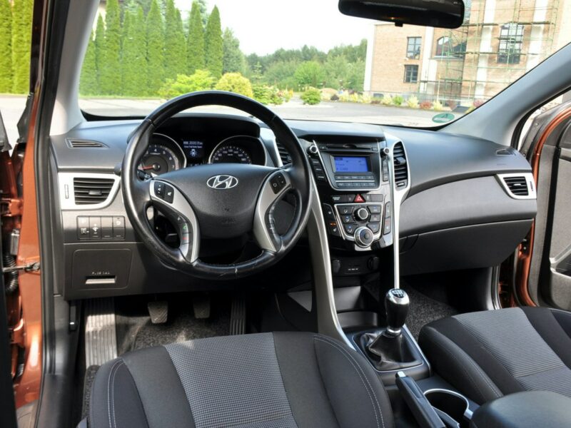Hyundai i30 1.4i(99KM)*Led*Klimatyzacja*Parktronik*Welur*I Właściciel*Alu 15"ASO II (2012 - 2016)
