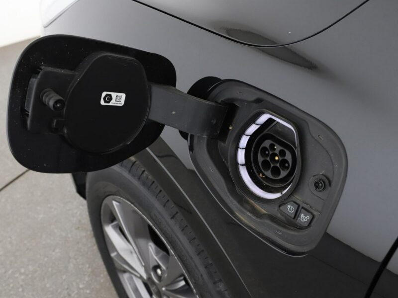 Ford Kuga FV23% PHEV full LED skóra/alcantara el. regulowane i grzane fotele nav III (2019-)