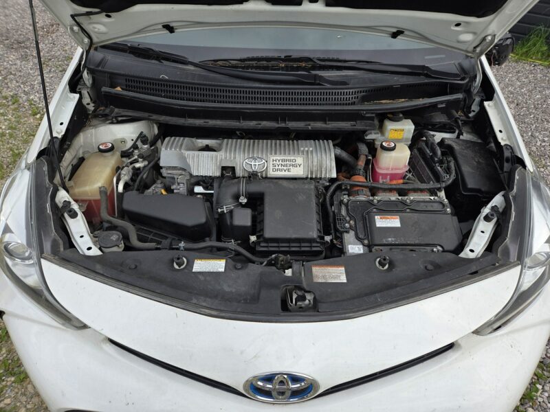 Toyota Prius+ 1.8 HSD 136KM 7 os. LED Pół-skóra Head up Uszkodzony Tył!