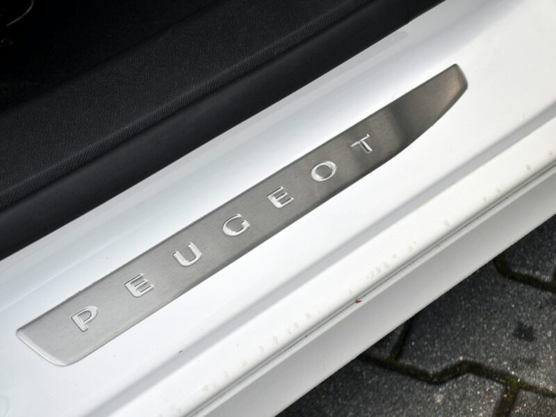 Peugeot 308 SW 1.5d(130KM)*GT*Virtual*Radar*Ful Led*Panorama*Skóry*Navi*Kamera360*Ful III (2013-)