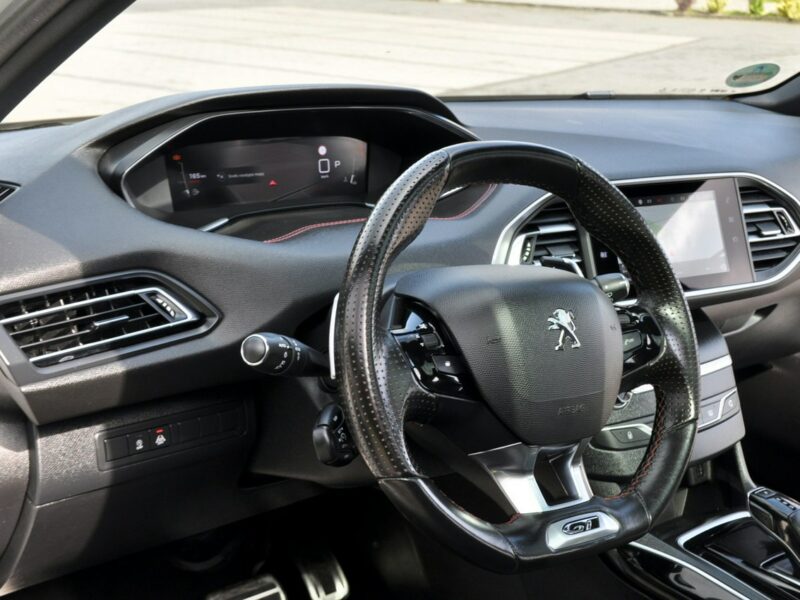 Peugeot 308 SW 1.5d(130KM)*GT*Virtual*Radar*Ful Led*Panorama*Skóry*Navi*Kamera360*Ful III (2013-)