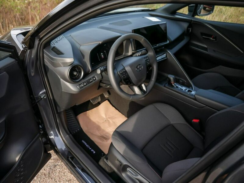 Toyota C-HR Nowa 140KM Hybryda Dostępna od ręki ! Wersja Style Niska Cena! 1509 zł