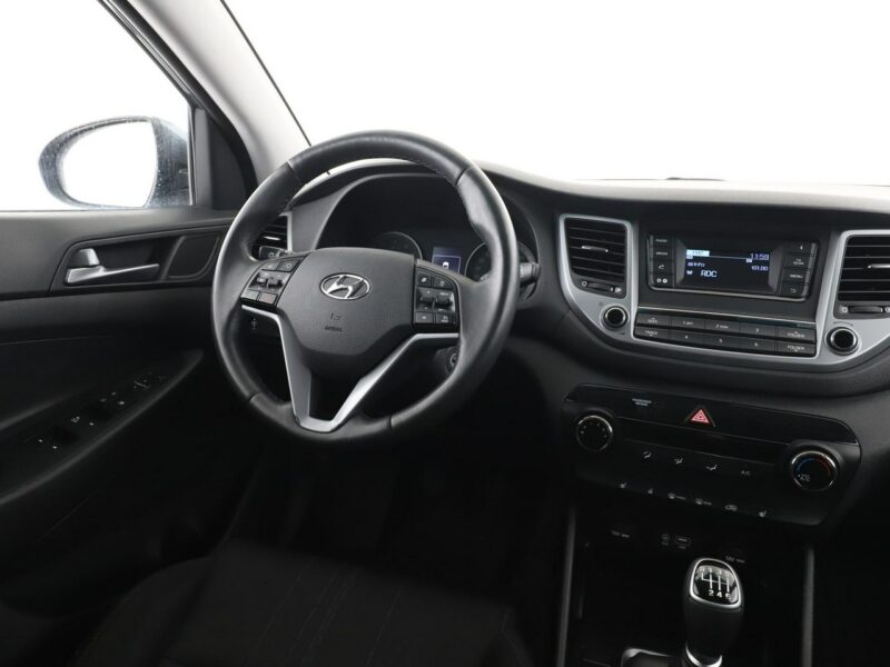 Hyundai Tucson 1.6 Benzyna Klimatyzacja Tempomat Grzana Kanapa Fotele Kierownica PDC III (2015-2020)