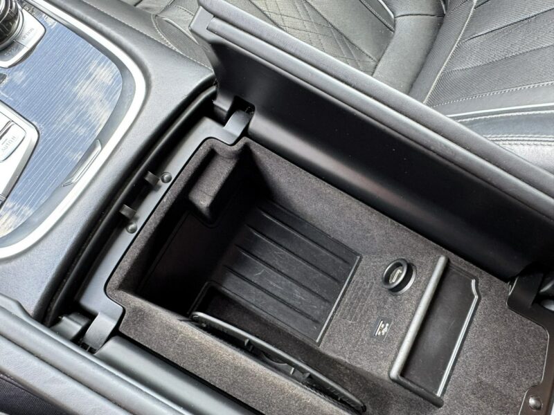 BMW 740 Carbon, Panorama, Wentylowane podgrzewane fotele, LED, Kamera, HARMAN G11/12 (2015-2022)