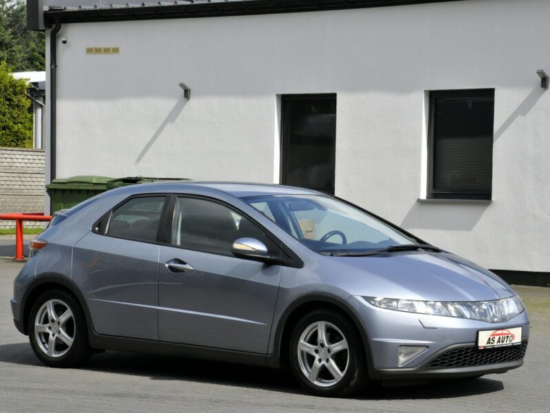 Honda Civic 1,8i-Vtec 140KM SPORT/Serwisowany/Parktronic/Alufelgi/USB/ VIII (2006-2011)