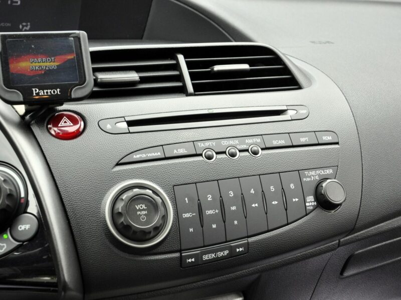 Honda Civic 1,8i-Vtec 140KM SPORT/Serwisowany/Parktronic/Alufelgi/USB/ VIII (2006-2011)
