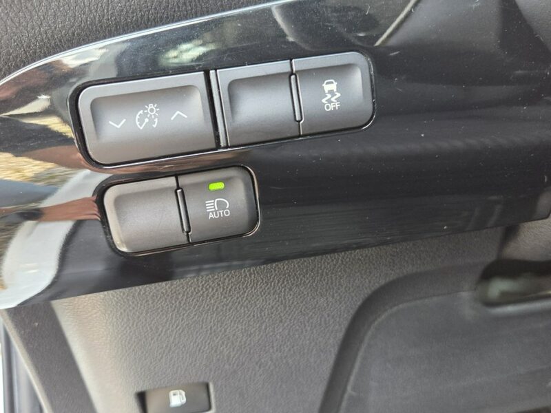 Toyota Prius 1.8 HSD 136KM Ledy Kamera Ast. Pasa Distronic Super Stan Serwis! V (2015-)