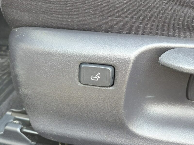 Toyota Prius 1.8 HSD 136KM Ledy Kamera Ast. Pasa Distronic Super Stan Serwis! V (2015-)