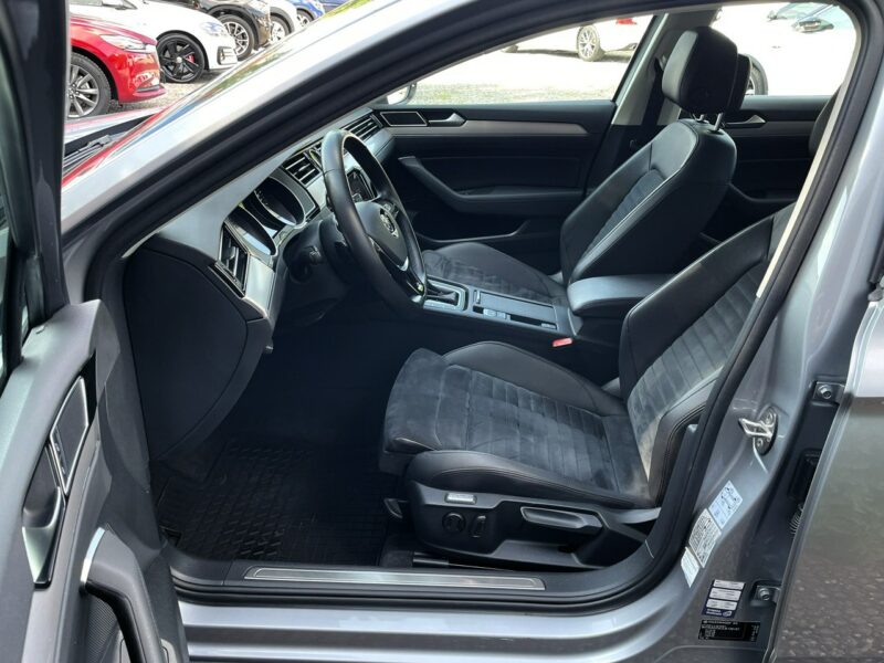 Volkswagen Passat LED, Klima, Navi, Temp, Asystenci, Kamera, Grzane Fotele, Martwe Pole B8 (2014-2023)