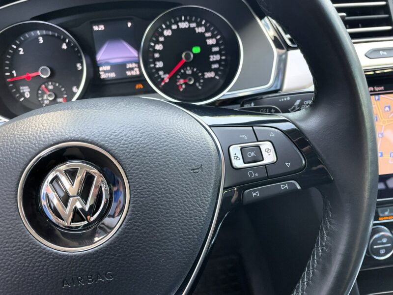 Volkswagen Passat LED, Klima, Navi, Temp, Asystenci, Kamera, Grzane Fotele, Martwe Pole B8 (2014-2023)